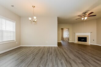 512 Anglewood Trace in Stockbridge, GA - Foto de edificio - Building Photo