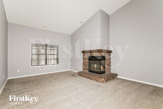 1651 Parkthorne Dr in Indianapolis, IN - Building Photo - Building Photo