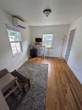 4703 Oak Cliff Dr in Austin, TX - Building Photo - Building Photo