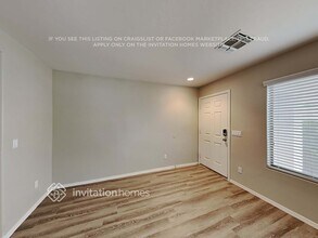 10780 W Roanoke Ave in Avondale, AZ - Building Photo - Building Photo