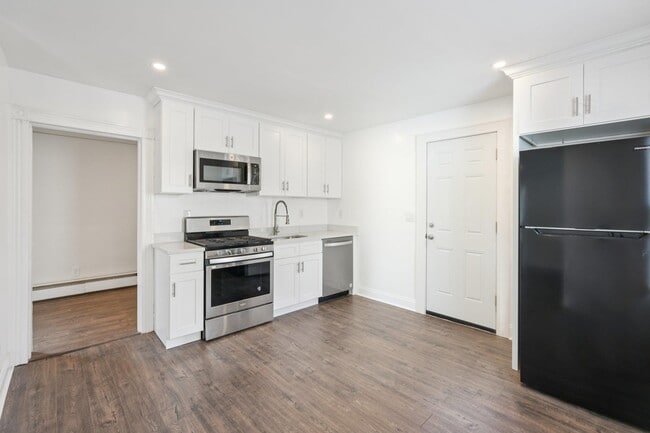 332 Locust Ave in Port Chester, NY - Building Photo - Building Photo