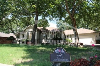271 Loganberry Rd in Branson, MO - Building Photo - Building Photo