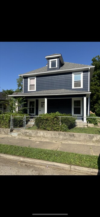 1214-1216 Young St in Middletown, OH - Building Photo