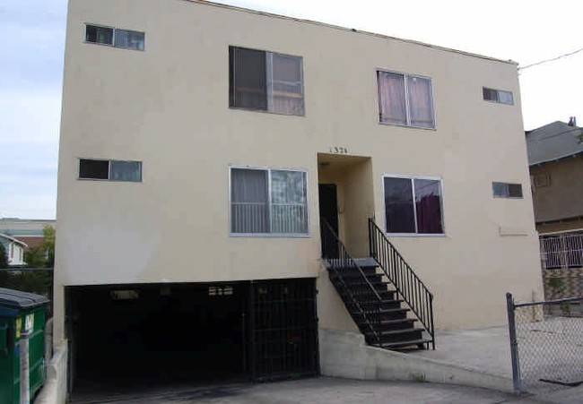 1326 Valencia St in Los Angeles, CA - Building Photo - Building Photo