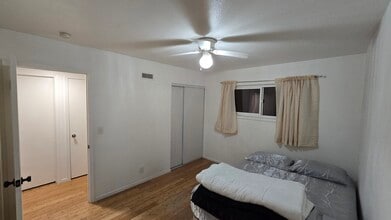 11057 Dudley Way in Stanton, CA - Foto de edificio - Building Photo