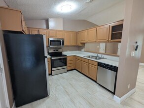 1304 Montego Ct in Albany, GA - Building Photo - Building Photo