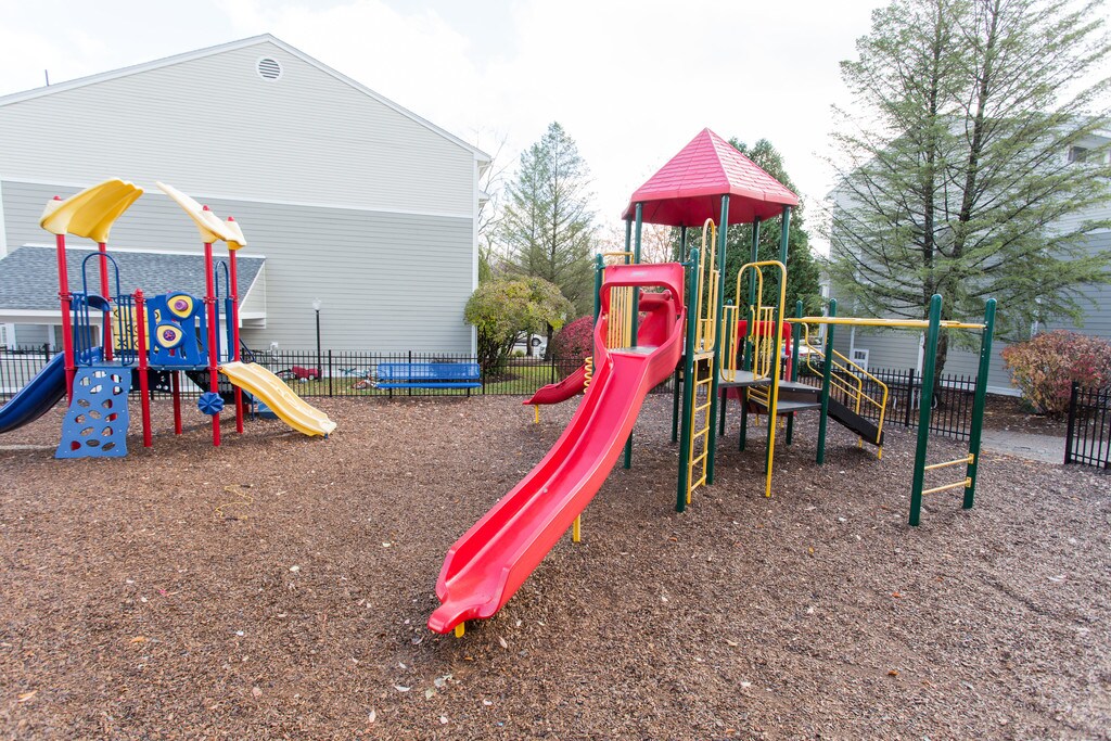 The Residences at Beacon Village Apartments in Burlington, MA