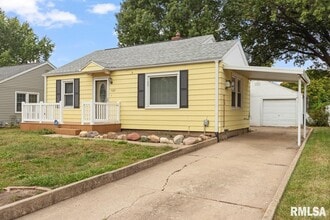 5029 North Best Street in Peoria Heights, IL - Building Photo - Building Photo