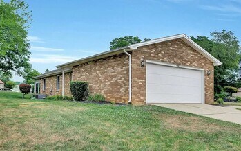 4912 Follins Ct in Harrisburg, PA - Building Photo - Building Photo