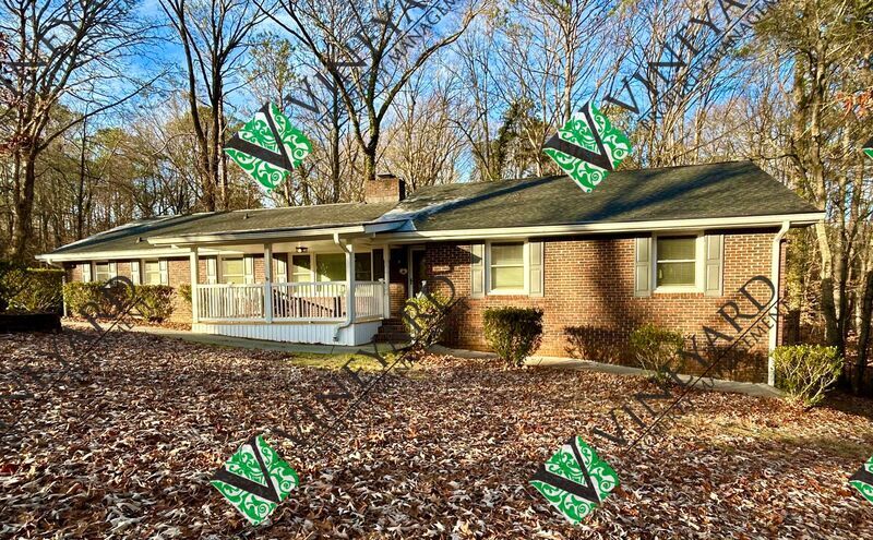 261 Ridgeway Rd in Canton, GA - Foto de edificio