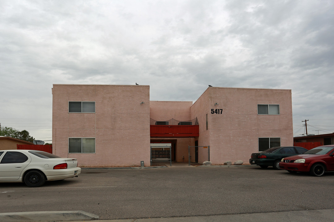 5417 E 30th St in Tucson, AZ - Foto de edificio