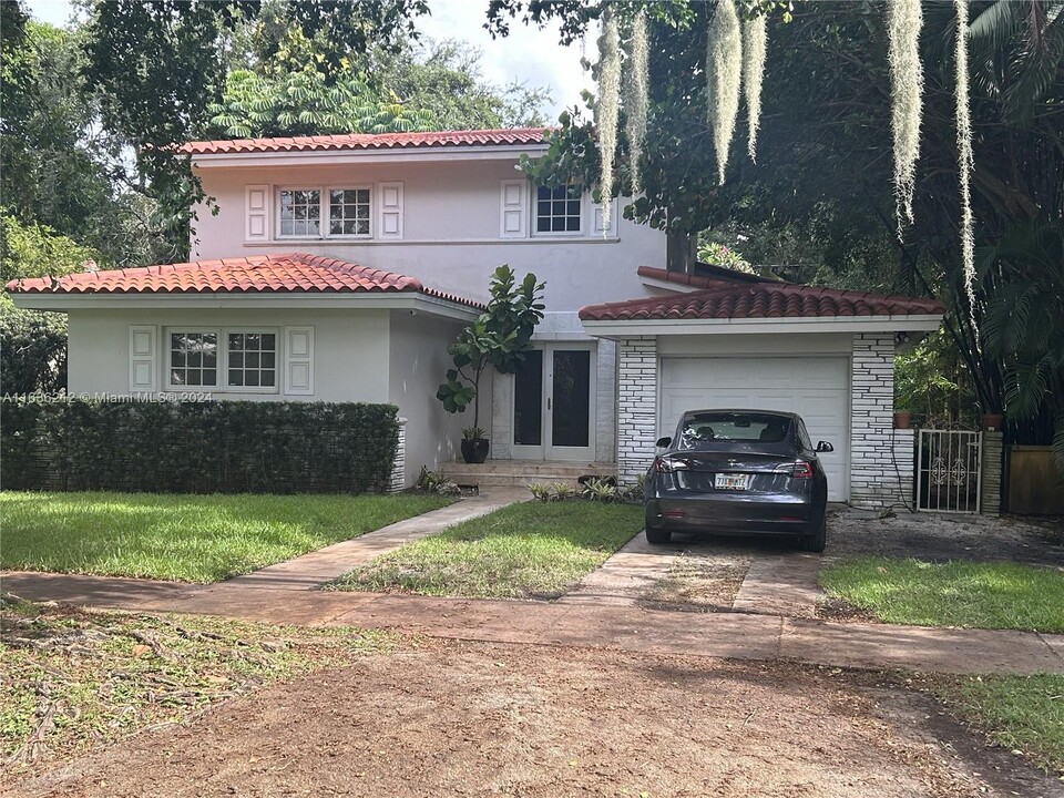 420 Aledo Ave in Coral Gables, FL - Building Photo