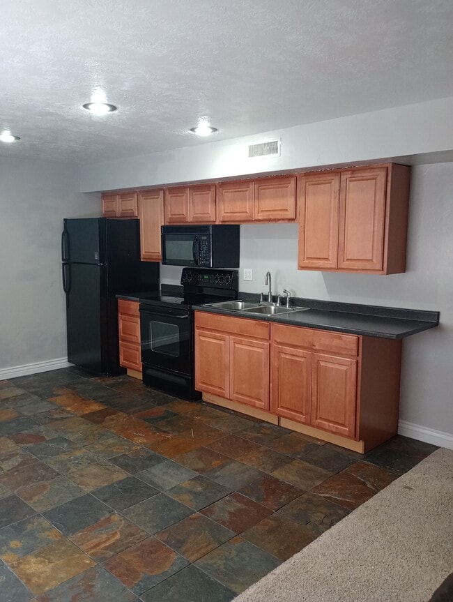 3461 Jupiter Hills Dr in Syracuse, UT - Building Photo - Building Photo