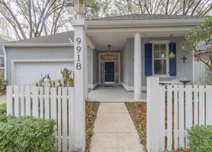 9918 SW 52nd Rd in Gainesville, FL - Building Photo - Building Photo