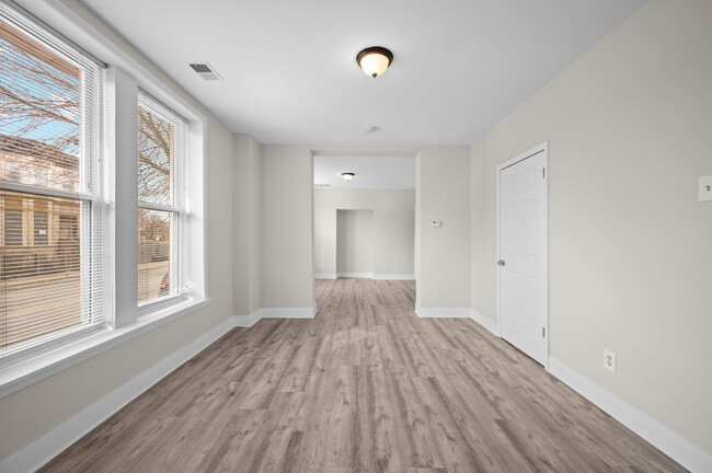 2756 W Monroe St in Chicago, IL - Building Photo - Building Photo