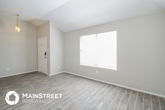 12004 Gold Creek Dr E in Fort Worth, TX - Building Photo - Building Photo