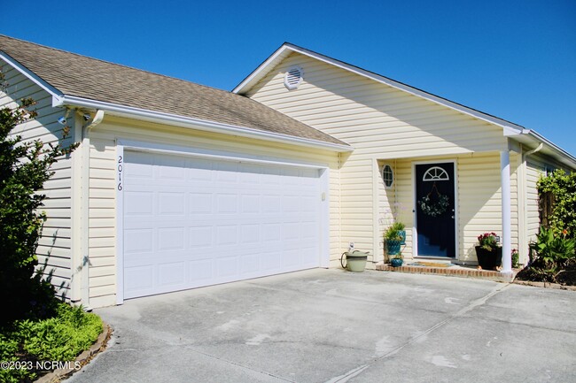 2016 Heritage Ln in Jacksonville, NC - Building Photo - Building Photo