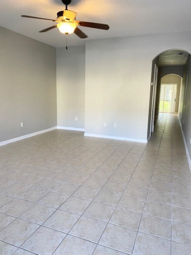 13055 Tigers Eye Dr in Venice, FL - Building Photo - Building Photo