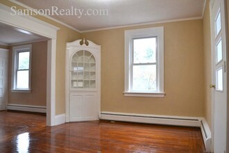 136 Irving Ave in Providence, RI - Foto de edificio - Building Photo