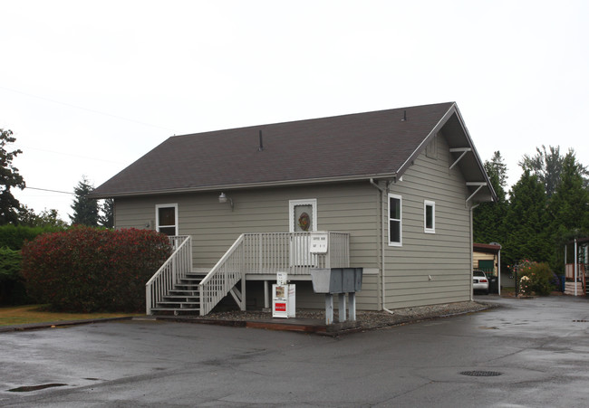 Horseshoe Acre Mobile Home Park in Kent, WA - Building Photo - Building Photo