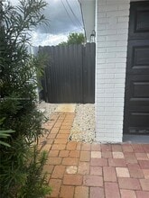 8521 NW 14th St in Pembroke Pines, FL - Building Photo - Building Photo