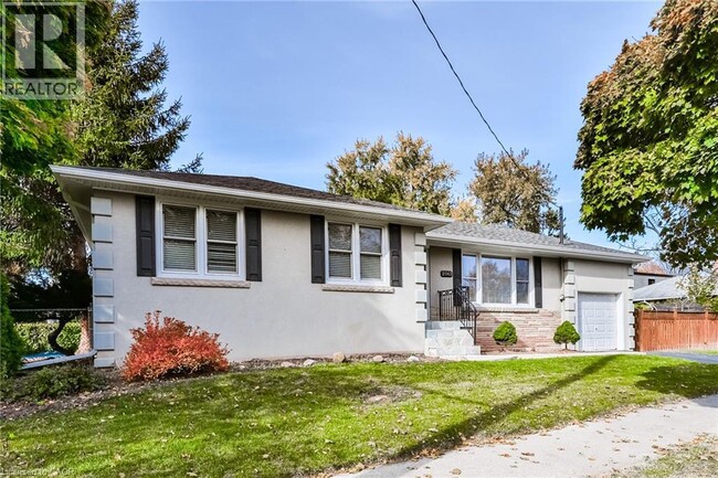 property at 2063 Hixon St