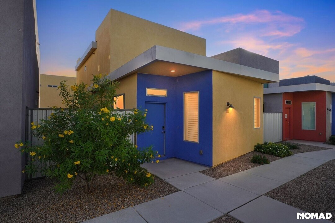 841 E Park Modern Dr in Tucson, AZ - Foto de edificio