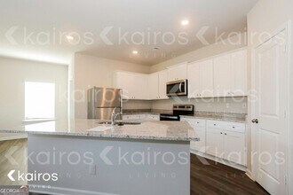 7008 Pinehurst Way N in Macon, GA - Building Photo - Building Photo