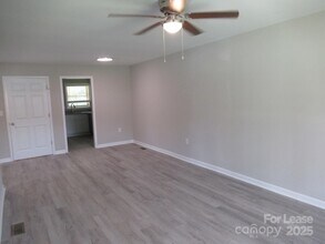 1745 River Rd in Lincolnton, NC - Building Photo - Building Photo