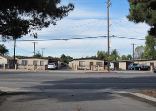 1939-1943 S Reservoir St in Pomona, CA - Building Photo - Building Photo