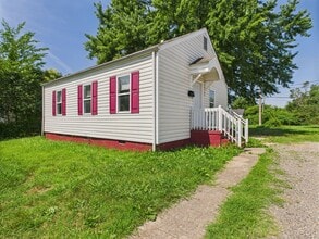 2420 Gordon Ln in Richmond, VA - Foto de edificio - Building Photo
