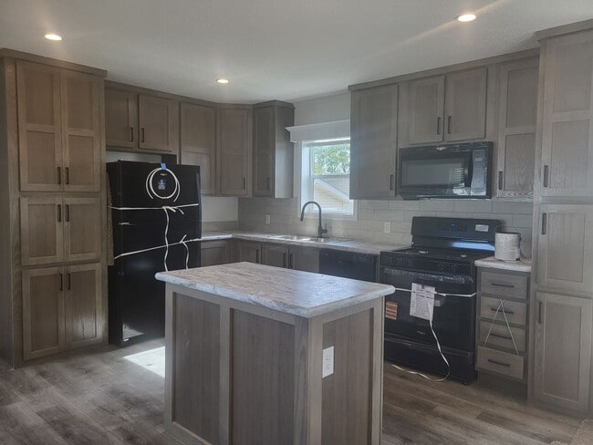 73 Meadowlark Ln in Beecher, IL - Building Photo - Building Photo