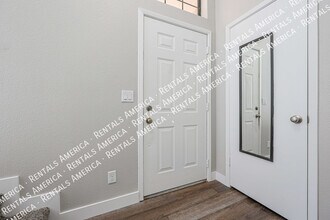 700 E Mesquite Cir in Tempe, AZ - Building Photo - Building Photo