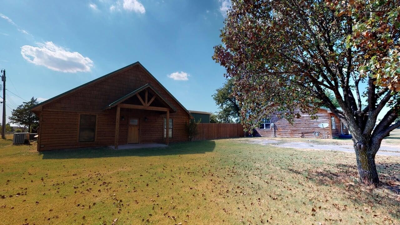 115 G St in Elgin, OK - Building Photo