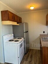 4070 Bonne Venture Rd in Walkertown, NC - Building Photo - Building Photo