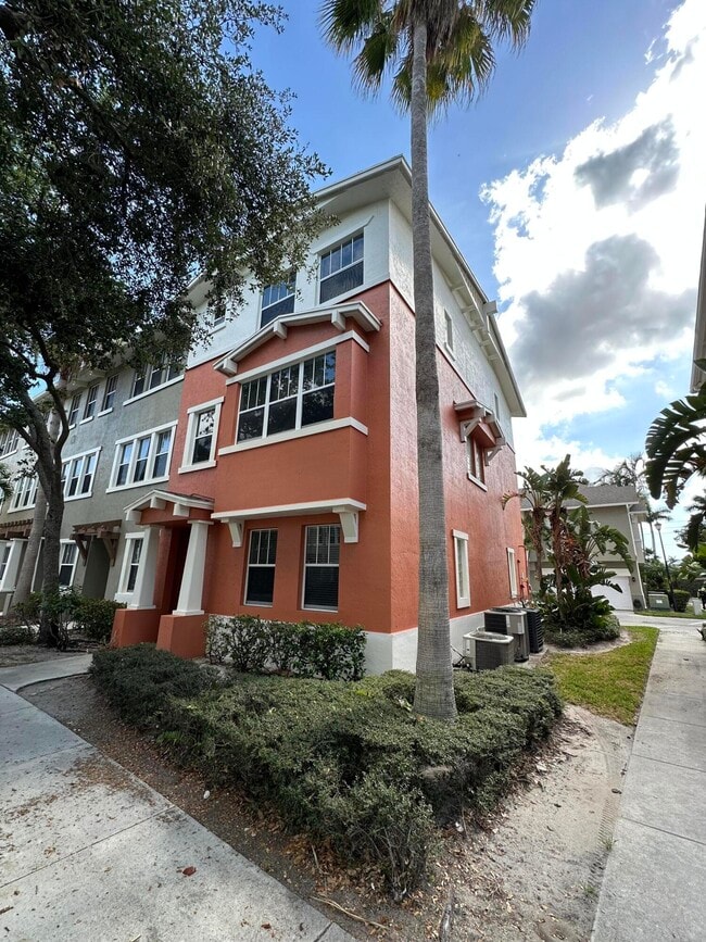 845 Millbrae Ct in West Palm Beach, FL - Building Photo - Building Photo
