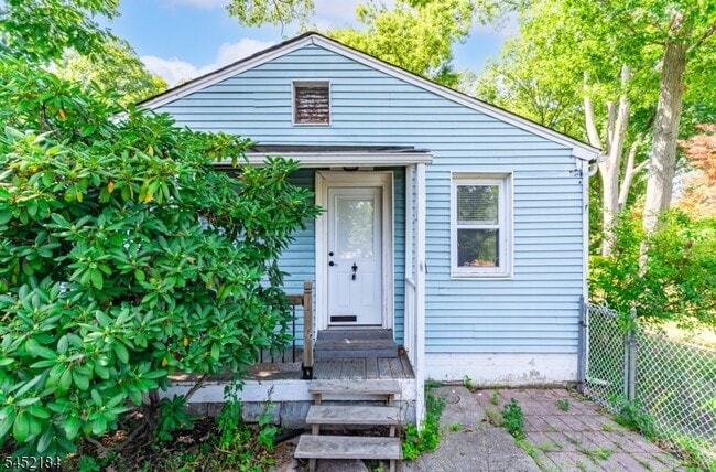 property at 73 Roosevelt Ave