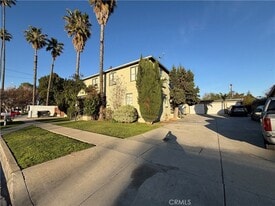 8529 Oleander Ave, Unit 4 in Fontana, CA - Building Photo