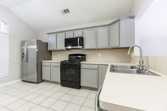 11727 Inga Ln in Houston, TX - Building Photo - Building Photo