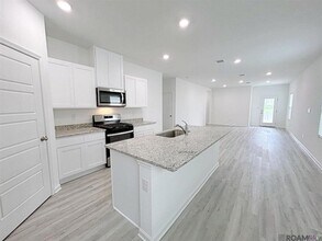 1237 Drago Dr in Baton Rouge, LA - Building Photo - Building Photo