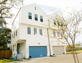 5203 Burress Springs Ln in Houston, TX - Building Photo