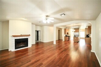 7937 Luling Ln in Austin, TX - Building Photo - Building Photo