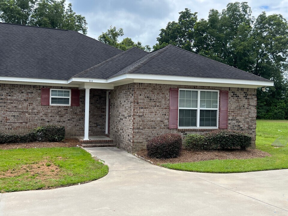 121 Nature Way in Statesboro, GA - Building Photo