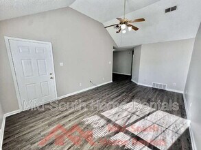 5528 Ginners Dr in Memphis, TN - Building Photo - Building Photo