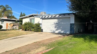 500 Day Ave in Bakersfield, CA - Building Photo - Building Photo