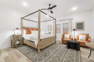 10343 E County Hwy 30A in Seacrest, FL - Foto de edificio - Building Photo