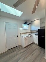 4007 Deleuil Ave in Tampa, FL - Building Photo