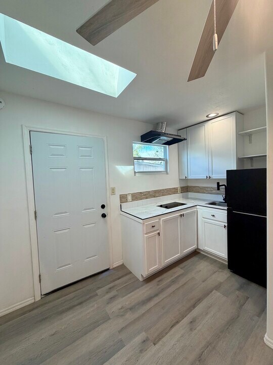 4007 Deleuil Ave in Tampa, FL - Building Photo