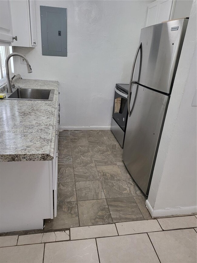 755 NW 84th St in Miami, FL - Building Photo - Building Photo