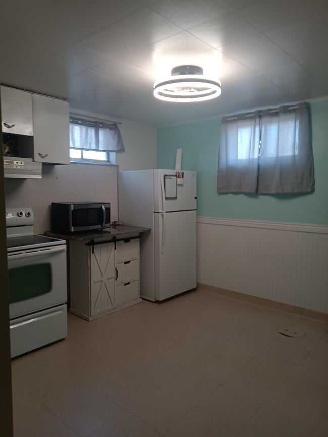 335 W Kennedy Ave in Grand Junction, CO - Foto de edificio - Building Photo